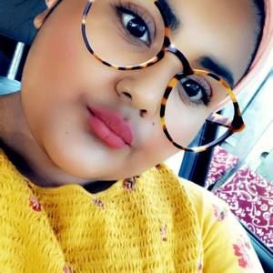 Meet your Posher, Carolina